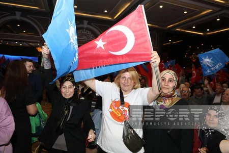 Azərbaycan nümayəndə heyəti İzmirdə AK Partinin namizədlərinin təqdimatında iştirak edib