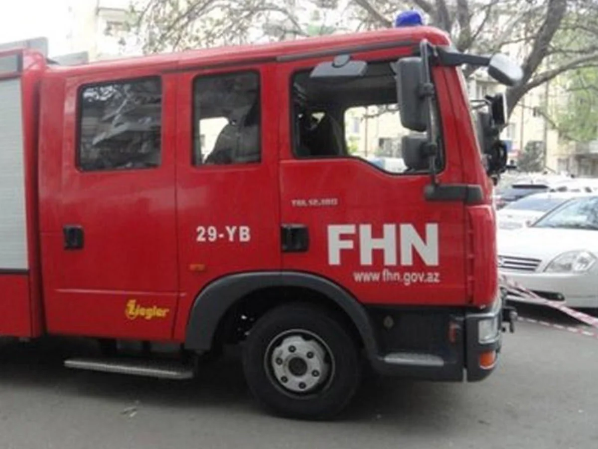 Sovetskidə ikimərtəbəli yaşayış binasında yanğın olub