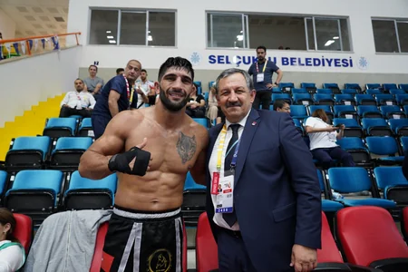 Daha bir Azərbaycan kikboksçusu İslamiadada medal qazanıb