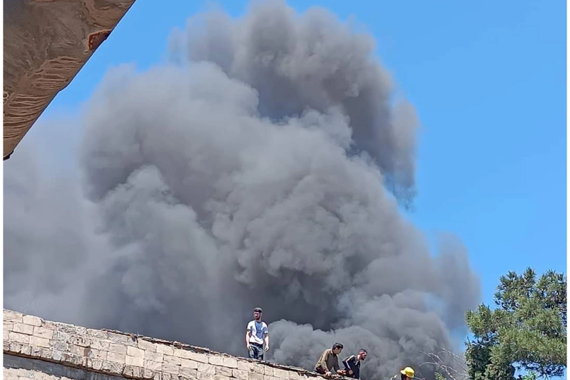 В Баку к тушению пожара в цехе привлечены два вертолета