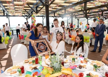 Azerbaijan’s First Lady celebrated her birthday with children
