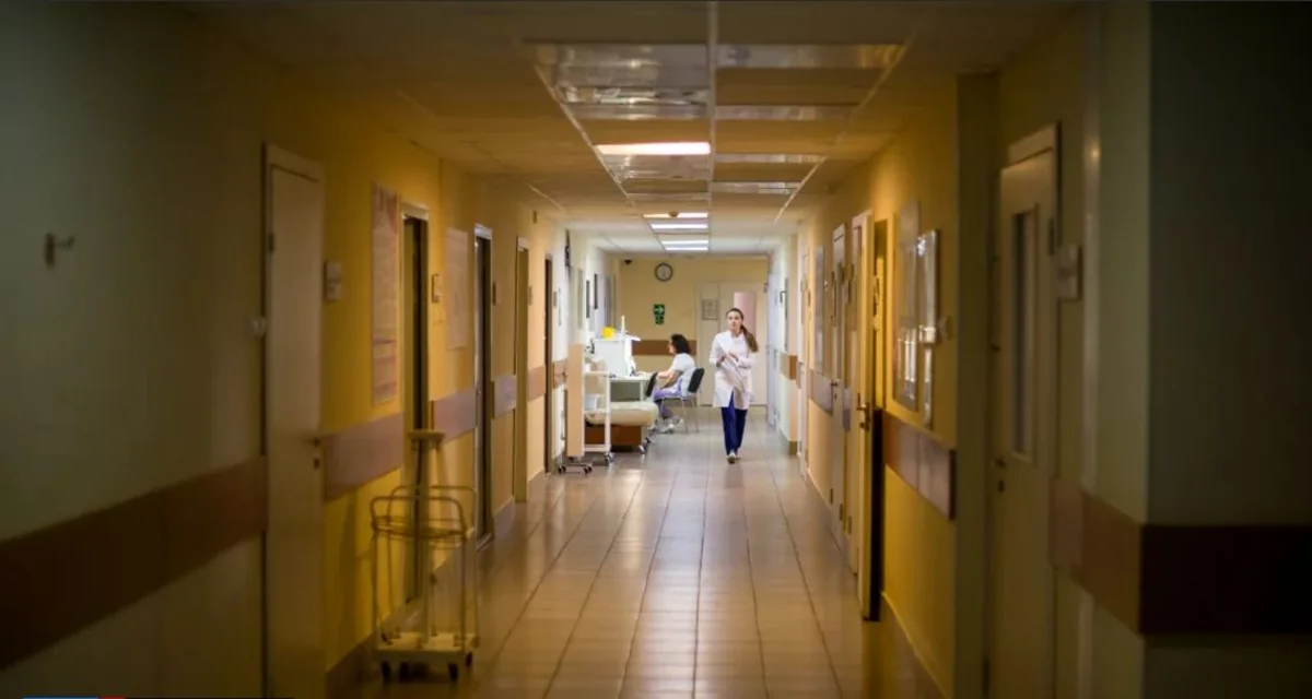 Bakıda 16 yaşlı gənc yol qəzasında xəsarət aldı