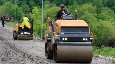 Qubada 12 yaşayış məntəqəsini əhatə edən avtomobil yolu yenidən qurulur