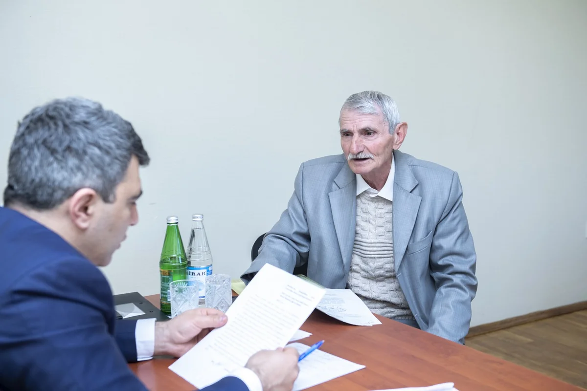 Kənd Təsərrüfatı naziri Zaqatalada vətəndaşları qəbul edib
