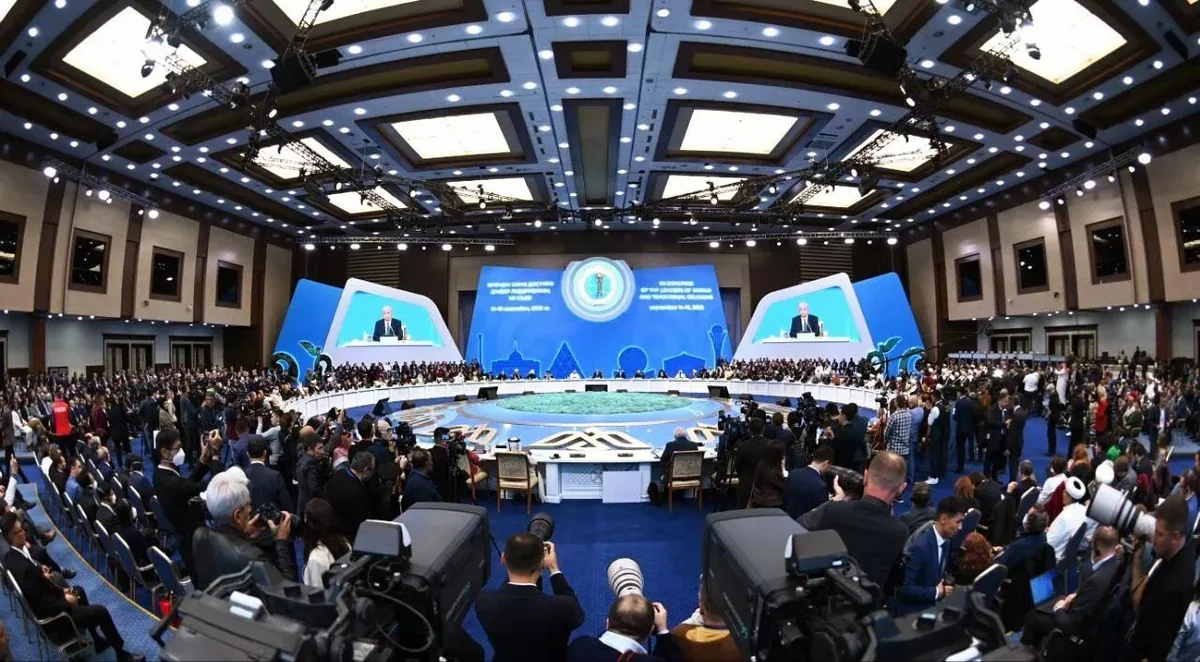 Dünya və ənənəvi din liderlərinin VII Qurultayı yekun bəyannamə qəbul edib