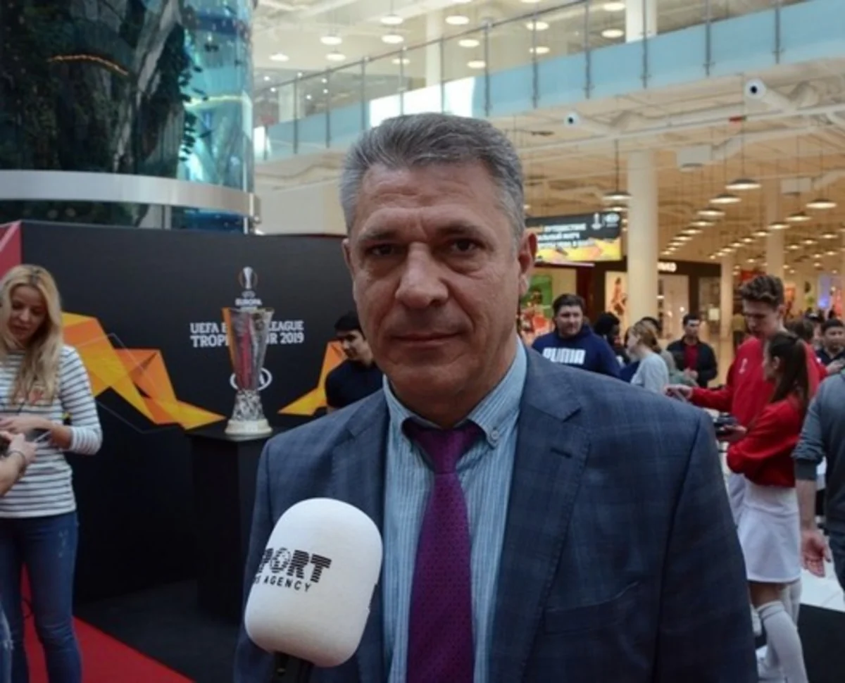 Vəli Qasımov Rusiya klublarındakı maaşını açıqladı