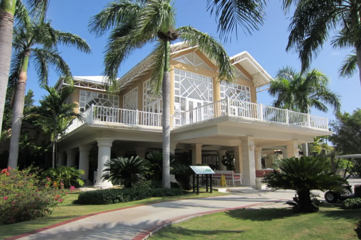 İspaniyada məşhur müğənniyə məxsus villa 145 mln. avroya satışa çıxarılıb