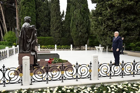 Bakıda Azərbaycan və Türkiyə müdafiə nazirləri görüşüb