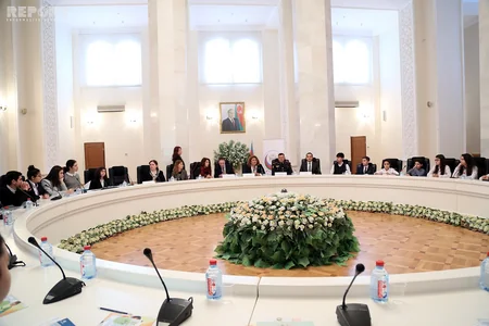 Komitə sədri: Azərbaycanda 2,6 milyon uşaq var