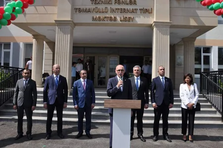 Biləsuvarda internat tipli məktəb-liseyin yeni binasının açılışı olub