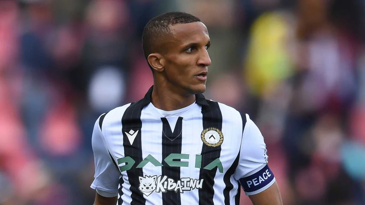 Fənərbağça braziliyalı müdafiəçinin transferini açıqlayıb