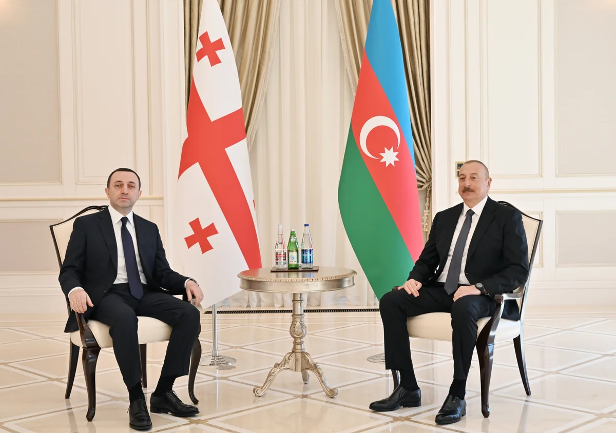Azərbaycan Prezidentinin Gürcüstanın Baş naziri ilə təkbətək görüşü olub - YENİLƏNİB-2