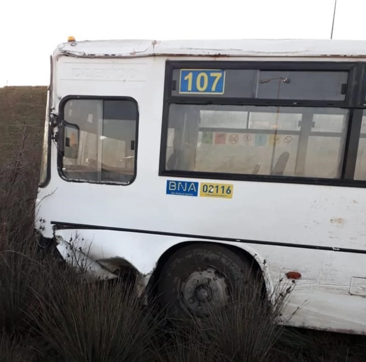 Bakıda marşrut avtobusu qəzaya uğrayıb, xəsarət alanlar var