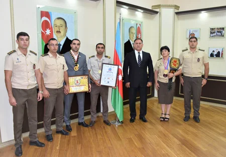 FHN-in İdman Sağlamlıq Mərkəzində çempionlarla görüş keçirilib