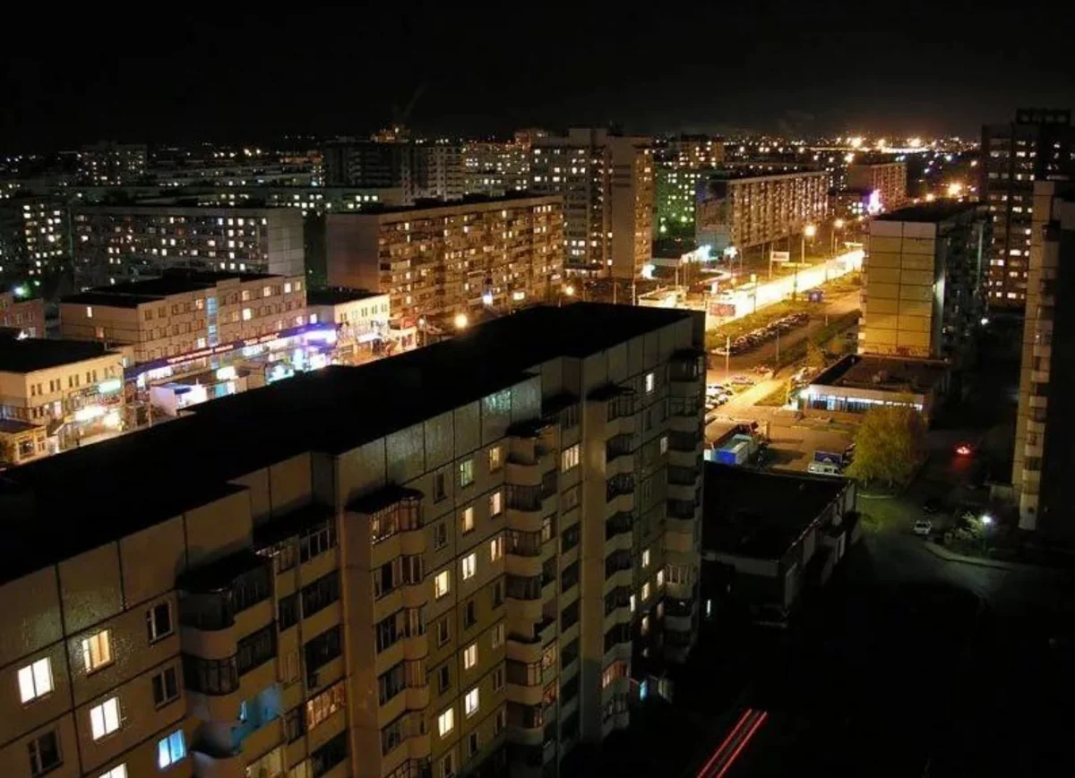 Bakıda orta yaşlı kişi özünü 9-cu mərtəbədən yerə atıb