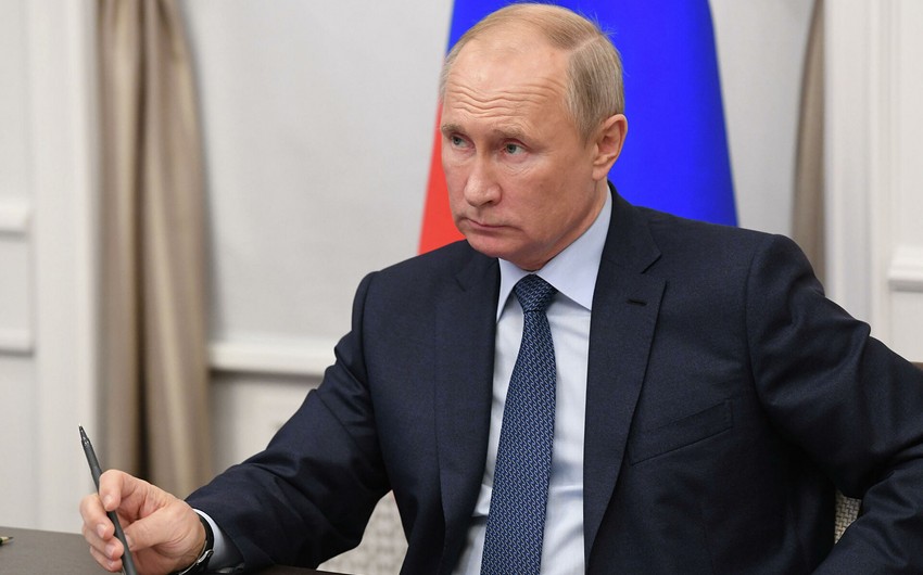 Putin qondarma DXR və LXR rəhbərləri ilə əməkdaşlıq sazişi imzalayıb  