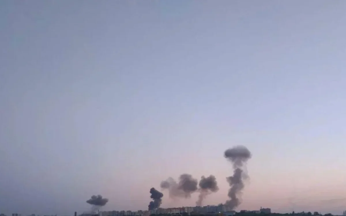 Rusiya Dneprə raket zərbəsi endirib, 3 nəfər ölüb, 15 nəfər yaralanıb