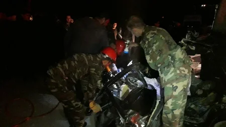 Kürdəmirdə iki avtomobil toqquşub, ölən var - FOTO - VİDEO -  YENİLƏNİB