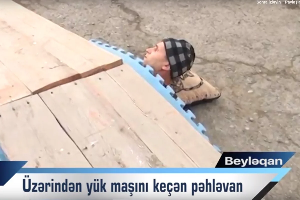 В Бейлагане грузовик 12 раз переехал через местного пехлевана - ВИДЕО