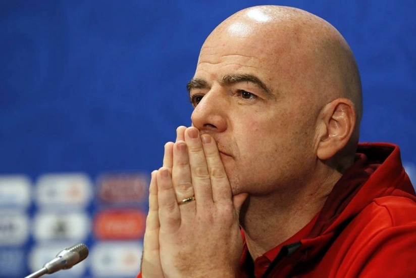 FIFA prezidenti: Maradona futbol nağılları tarixində mühüm yer tutacaq
