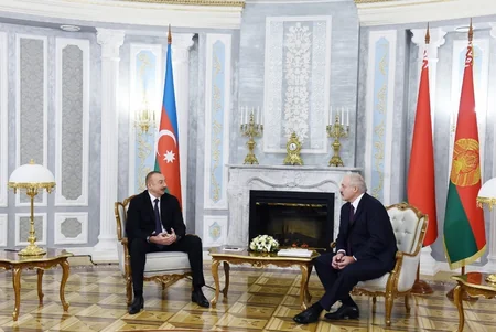 Prezident İlham Əliyevin və Prezident Aleksandr Lukaşenkonun təkbətək görüşü olub