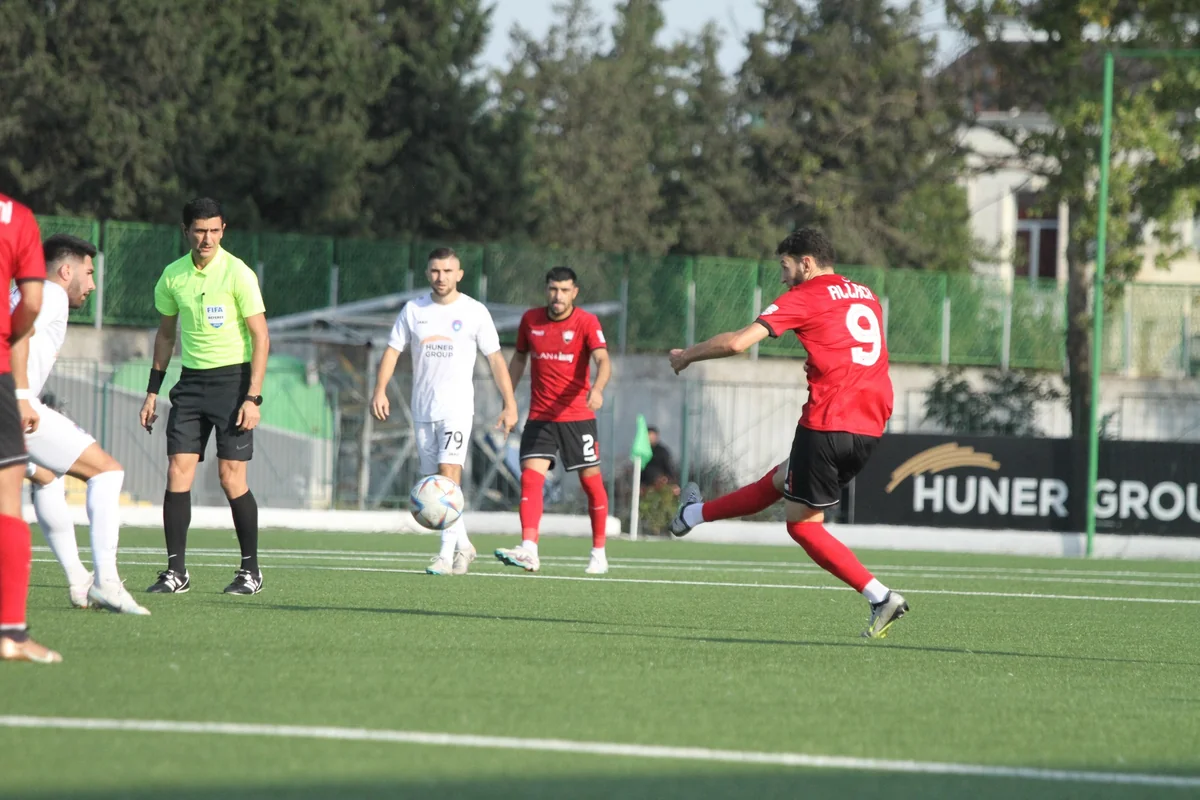 Premyer Liqa: “Turan Tovuz”la “Qəbələ” qollu heç-heçə ediblər