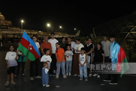 Dünya çempionatında uğurlu çıxış edən Azərbaycanın yunan-Roma güləşçiləri Vətənə qayıdıblar