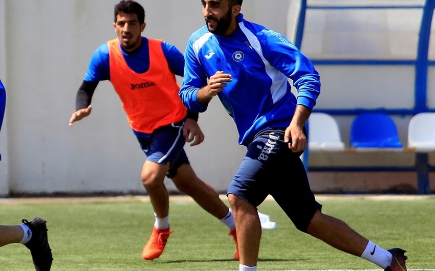 Sumqayıt daha bir futbolçusu ilə yollarını ayırıb