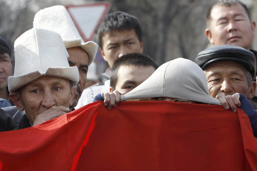 Qırğızıstanda Tacikistanla sərhəd münaqişəsi qurbanları ilə bağlı matəm elan olundu