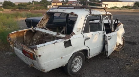 В Кюрдамире столкнулись два легковых автомобиля, три человека пострадали