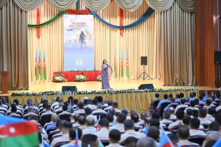 Təlim və Tədris Mərkəzində Silahlı Qüvvələr Günü münasibətilə təntənəli mərasim keçirilib