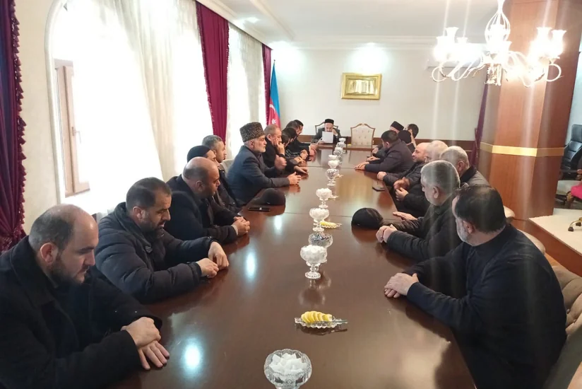 Azərbaycanda daha bir qrup dindar İranın siyasətinə etiraz bəyanatı qəbul ediblər