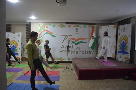 Indian embassy inaugurates regular Yoga classes in Baku