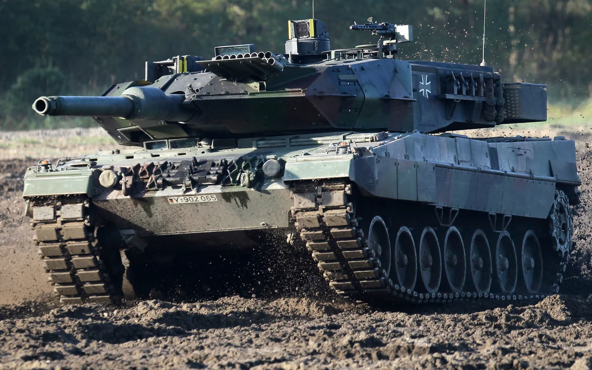 Польша ждет согласия Германии на поставки танков Leopard Украине