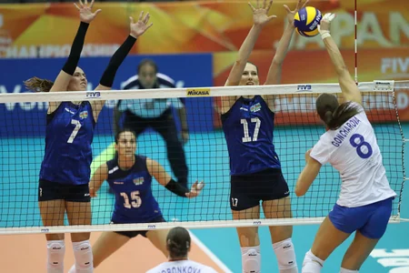 Voleybol üzrə Azərbaycan millisi Rusiya yığmasına uduzub