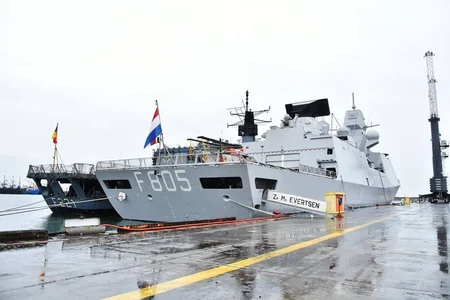 NATO gəmiləri Gürcüstanın ərazi sularına daxil olub