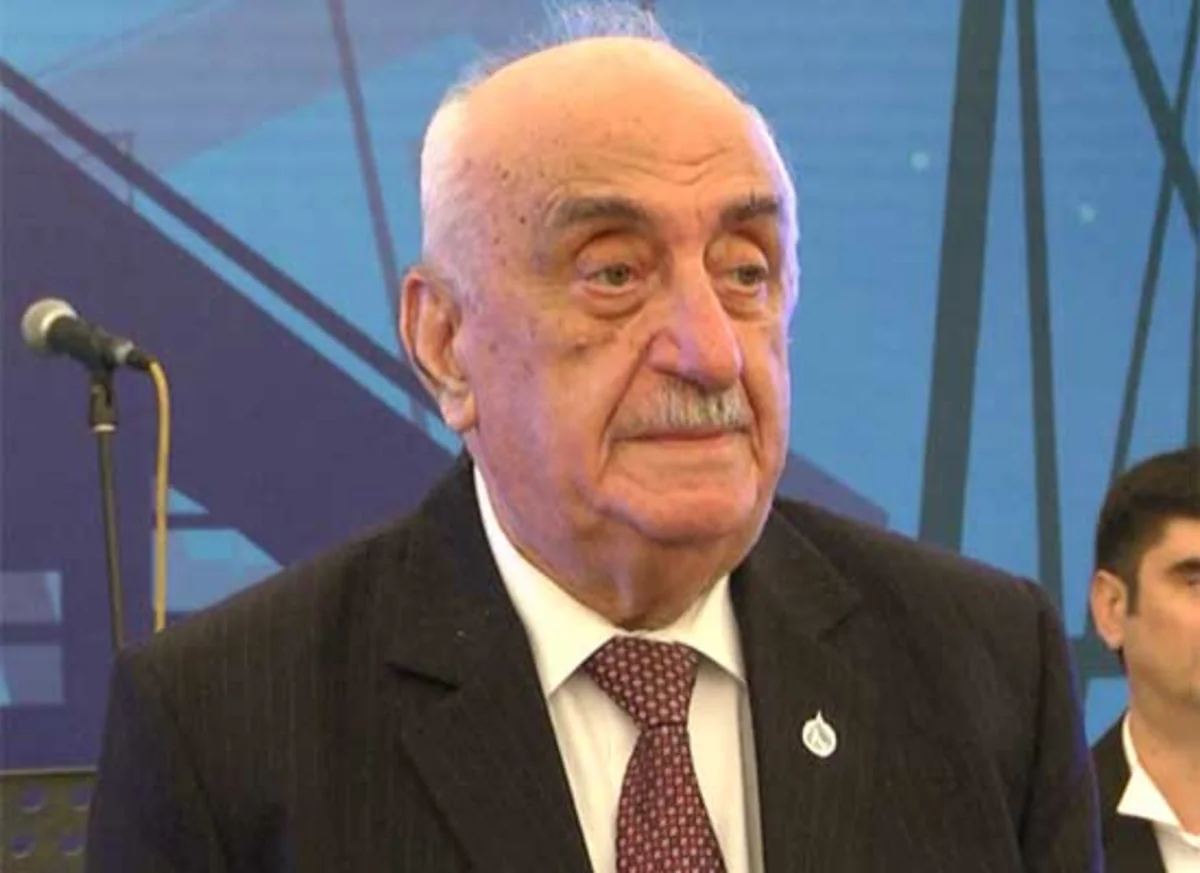 Xoşbəxt Yusifzadəyə “Azərbaycan Respublikası Prezidentinin fəxri diplomu” verilib