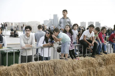 Heydər Əliyev Mərkəzinin qarşısında Red Bull Soapbox” yarışı keçirilib
