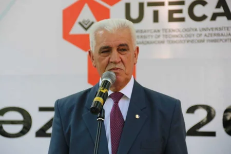 UTECA-da Məzun yarmarkası keçirilib