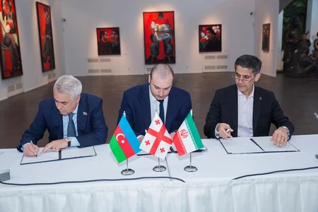 Tbilisidə Azərbaycan, Gürcüstan və İranın dəmir yolu qurumları arasında protokol imzalanıb