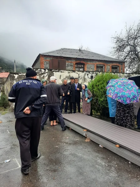 Balakəndə dolu nəticəsində ziyan dəyən evlər bərpa olunur