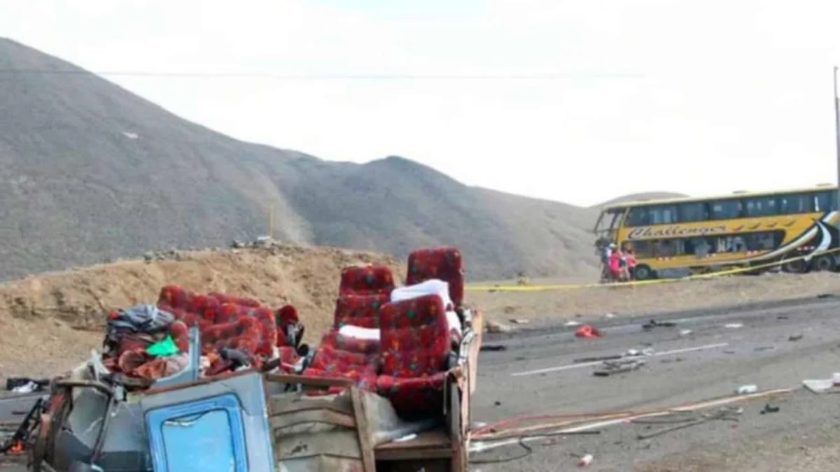 Bus crash in Peru kills 18