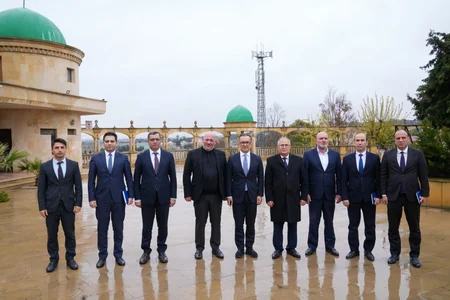 Ramin Məmmədov Bakıda fəaliyyət göstərən ziyarətgahlarda olub