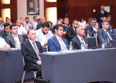 Səfər Mehdiyev: Gömrük-keçid məntəqələrinin buraxılış qabiliyyəti 3 dəfədən çox artıb
