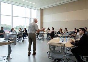 ADA Universitetində media nümayəndələri üçün “Data jurnalistikası” mövzusunda təlim keçirilib
