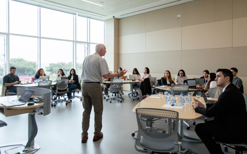 ADA University hosts training on Data Journalism for media reps