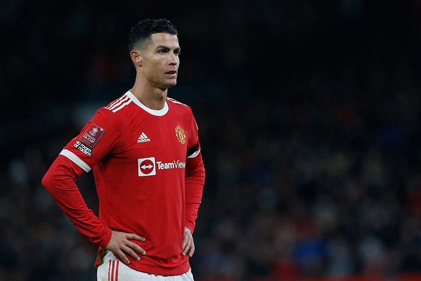 PSJ baş məşqçisini Ronaldu ilə dəyişir