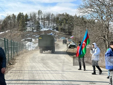 Vehicles of Russian peacekeepers move freely on Khankandi-Lachin road