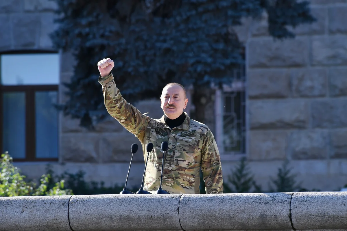 Azərbaycan lideri: 44 gün ərzində apardığımız hərbi əməliyyatlar, hərbçilərimizin şücaəti bir qəhrəmanlıq dastanıdır