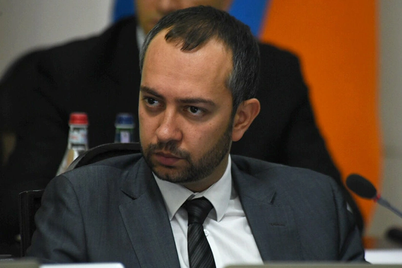 Армянский депутат от правящей фракции Агаджанян намерен подать в отставку